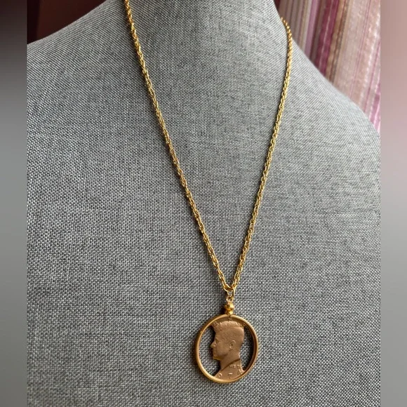 1974 John F Kennedy JFK Gold Plated Half Dollar Pendant Necklace, 24” - Picture 4 of 7